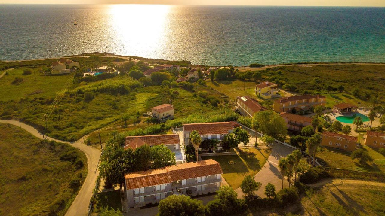 Blue Horizon Hotel Svoronata Luaran gambar