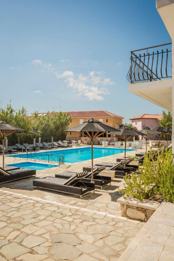 Blue Horizon Hotel Svoronata Luaran gambar